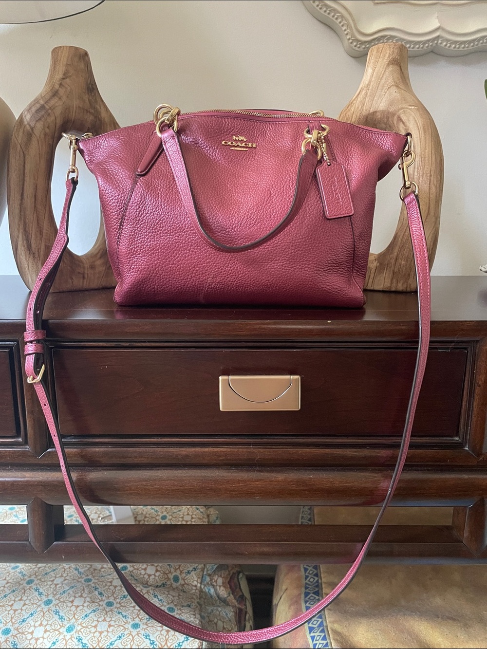 Coach Kelsey Metallic Pebbled Leather Shoulder Crossbody Rose Burgundy Gold Bag